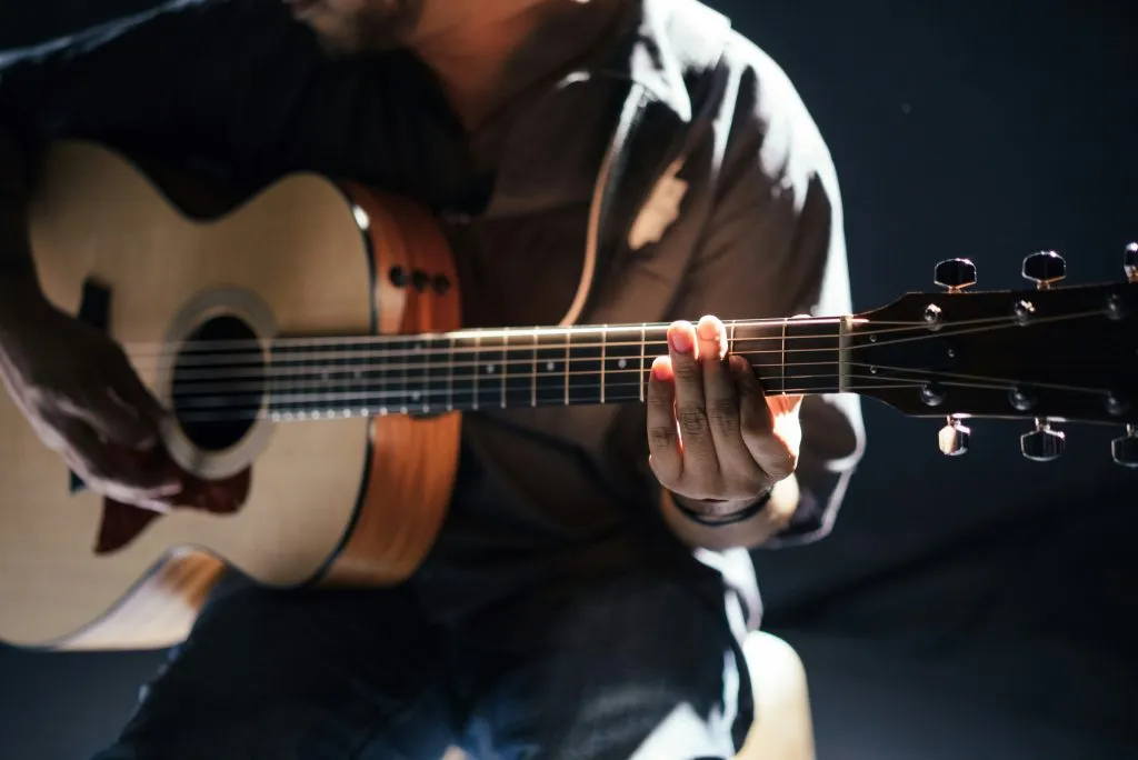 Akoestische gitaarles Maarssen - Leer gitaar spelen op je eigen tempo